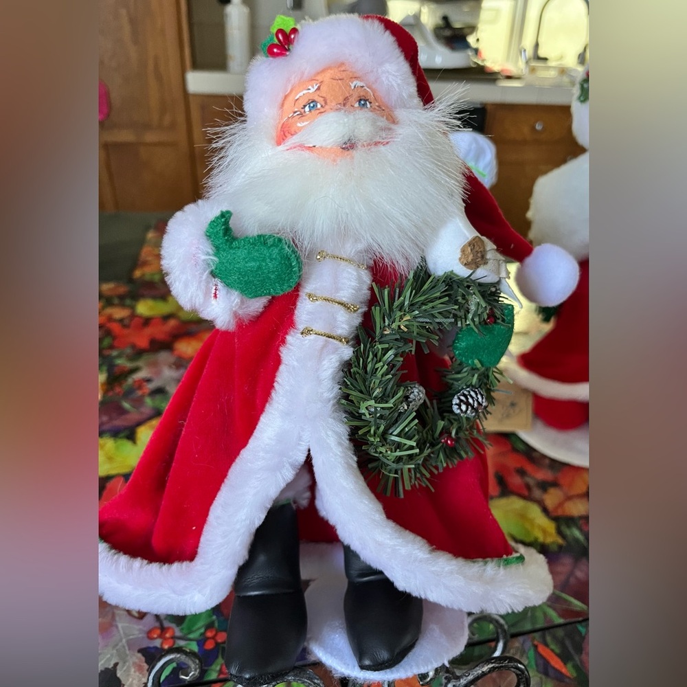 Santa With Garland